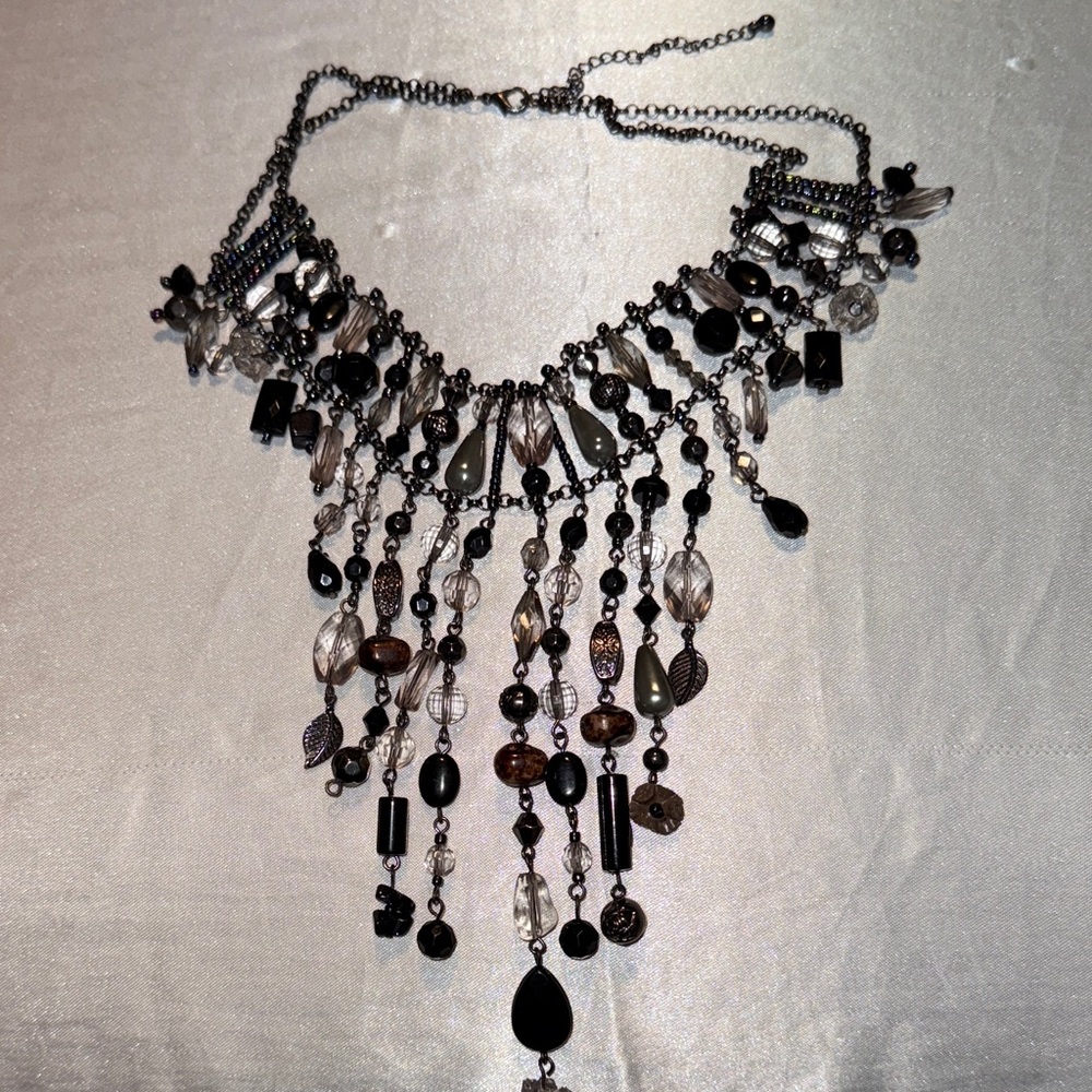 Elegant Black and Silver Beaded Necklace